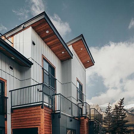 Basecamp Suites Canmore Zewnętrze zdjęcie