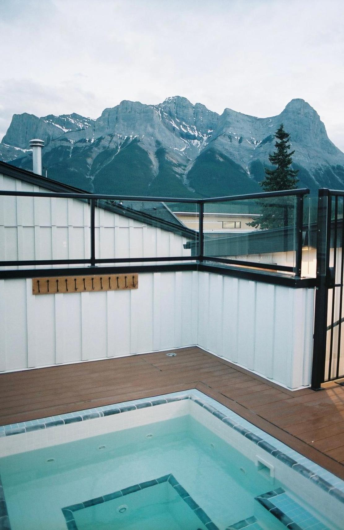 Basecamp Suites Canmore Zewnętrze zdjęcie